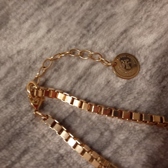 EUC Watermelon rhinestone goldtone necklace - Picture 4 of 4